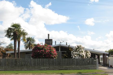 Photo of property in 36 Robinson Avenue, Holdens Bay, Rotorua, 3010