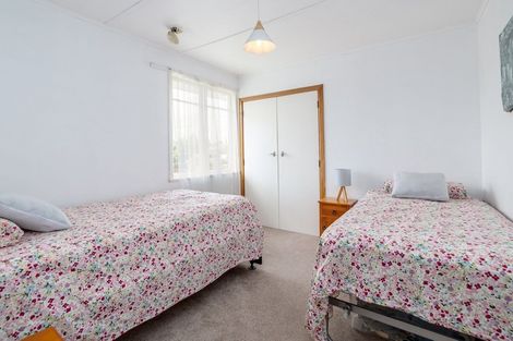 Photo of property in 27 Wavell Crescent, Lansdowne, Masterton, 5810