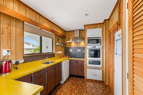 Photo of property in 41 Chapman Street, Johnsonville, Wellington, 6037