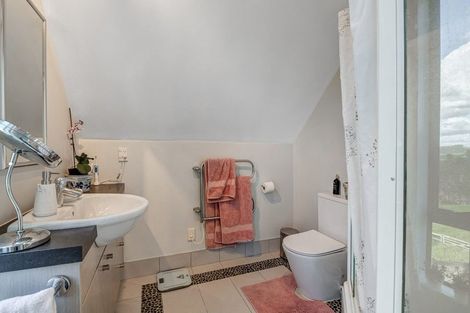 Photo of property in 88 Pipitiwai Drive, Helensville, Kaukapakapa, 0871