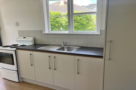 Photo of property in 3 Hill Grove, Naenae, Lower Hutt, 5011