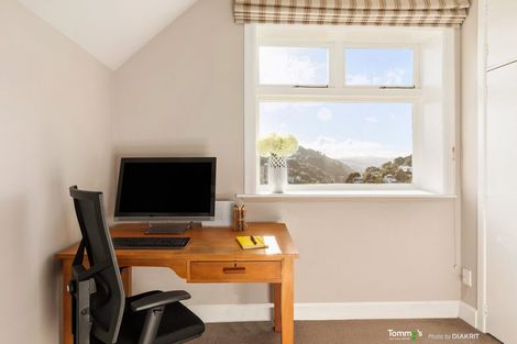 Photo of property in 32 Raroa Road, Kelburn, Wellington, 6012