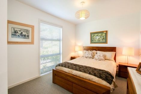 Photo of property in 21 Heipipi Drive, Eskdale, Napier, 4182