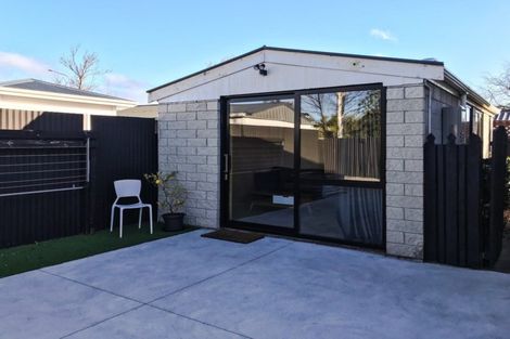 Photo of property in 27a Gamblins Road, Saint Martins, Christchurch, 8022