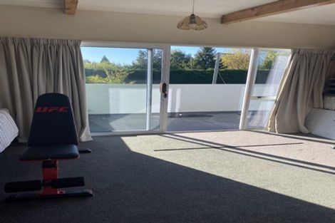 Photo of property in 21 Oxford Road, Rangiora, 7400