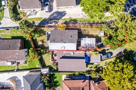 Photo of property in 2/309 Wairau Road, Totara Vale, Auckland, 0627