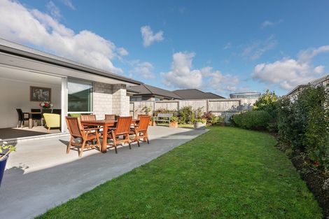 Photo of property in 83 Puhirake Crescent, Pyes Pa, Tauranga, 3112