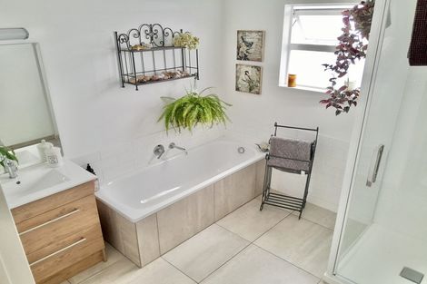 Photo of property in 11a Hillcrest Street, Solway, Masterton, 5810