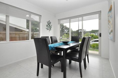 Photo of property in 11 Mahinga Lane, Massey, Auckland, 0614