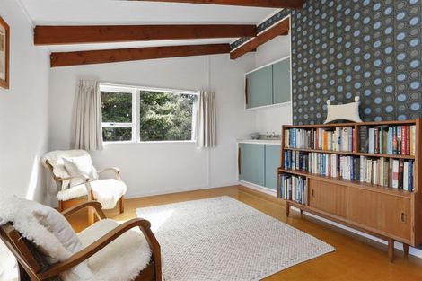 Photo of property in 21 Wernham Place, Northcote, Auckland, 0626