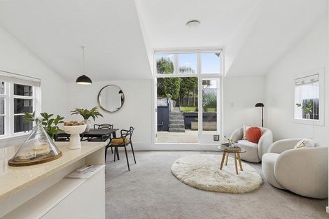 Photo of property in 30 Cleveland Street, Brooklyn, Wellington, 6021