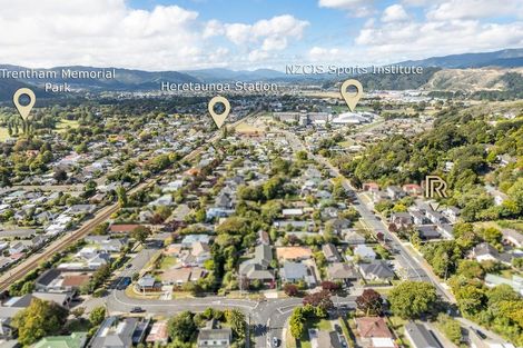 Photo of property in 70c Heretaunga Square, Silverstream, Upper Hutt, 5019