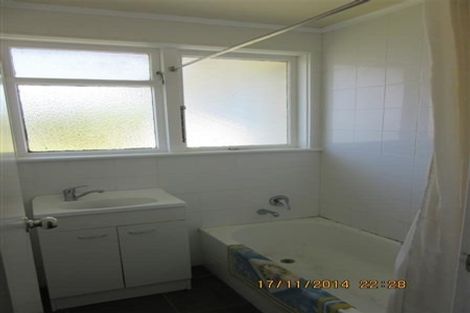 Photo of property in 35 Hukatai Street, Elsdon, Porirua, 5022