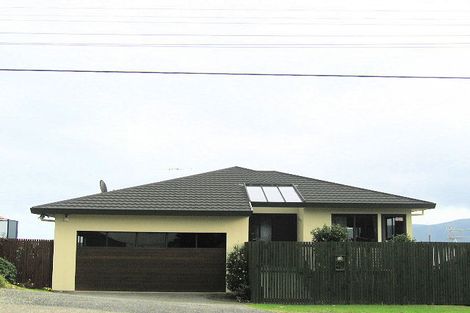 Photo of property in 80 Seaview Road, Paraparaumu Beach, Paraparaumu, 5032