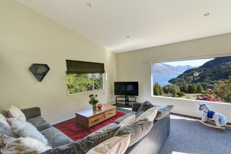 Photo of property in 14b Mckerrow Place, Sunshine Bay, Queenstown, 9300