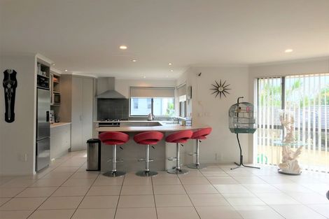 Photo of property in 20 Barbados Way, One Tree Point, 0118