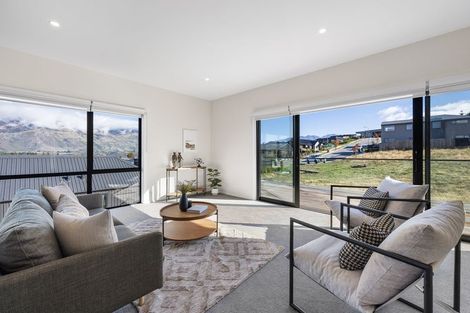 Photo of property in 60 Kirimoko Crescent, Wanaka, 9305