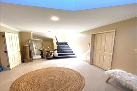 Photo of property in 10 Michael Bosher Way, Flat Bush, Auckland, 2019