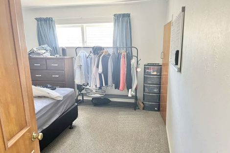 Photo of property in 33 Lingfield Street, Glenfield, Auckland, 0629