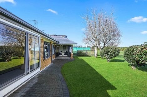 Photo of property in 16 Kenneth Place, Rototuna, Hamilton, 3210