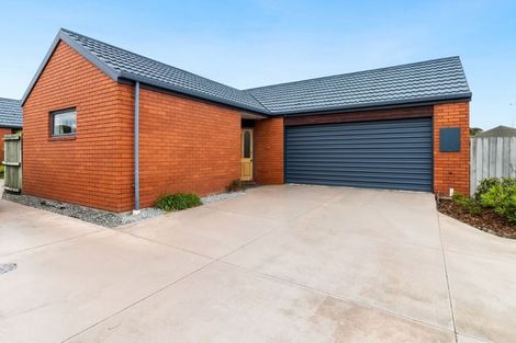 Photo of property in 1/27 Cardigan Bay Place, Addington, Christchurch, 8024