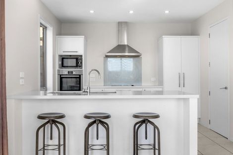 Photo of property in 10 Elena Place, Welcome Bay, Tauranga, 3112