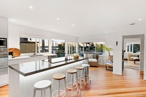 Photo of property in 77a Stanley Point Road, Stanley Point, Auckland, 0624