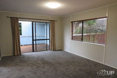Photo of property in 1/8 Sailfish Drive, West Harbour, Auckland, 0618