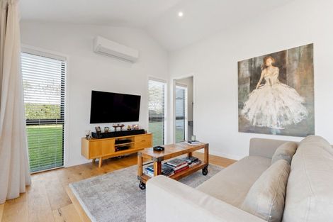 Photo of property in 8 Tiaki Lane, Matakana, 0985