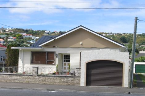 Photo of property in 57 Derwent Street, Island Bay, Wellington, 6023