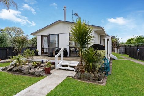 Photo of property in 3b Longstead Avenue, Papamoa Beach, Papamoa, 3118