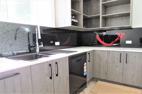 Photo of property in 14 Cessna Way, Newlands, Wellington, 6037