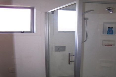 Photo of property in 46a Marine Parade, Mellons Bay, Auckland, 2014