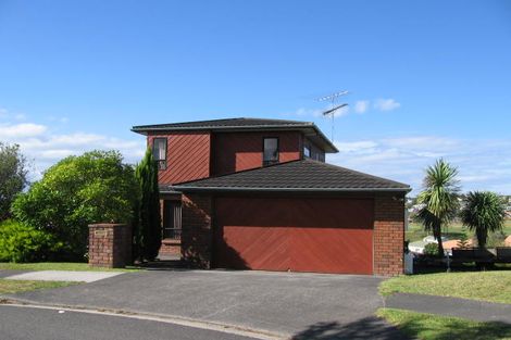 Photo of property in 14 Rifleman Rise, Unsworth Heights, Auckland, 0632