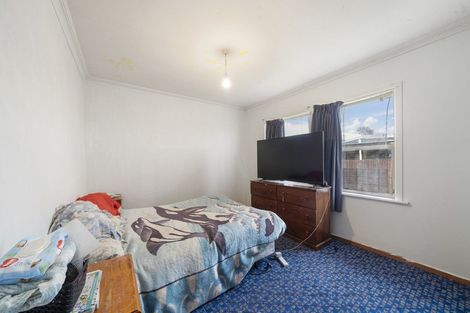 Photo of property in 35 Balmoral Street, Levin, 5510