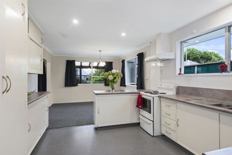 Photo of property in 35 Larnach Street, Waimairi Beach, Christchurch, 8083