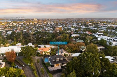 Photo of property in 34 Parr Terrace, Castor Bay, Auckland, 0620