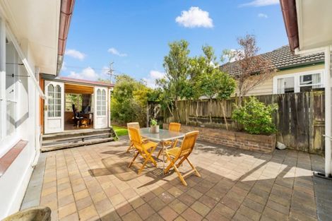 Photo of property in 52 Brentwood Street, Trentham, Upper Hutt, 5018