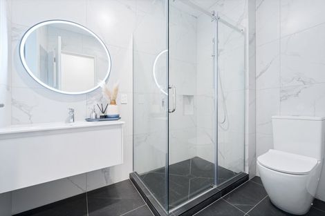 Photo of property in 42 Paparahi Place, Wainui, 0992