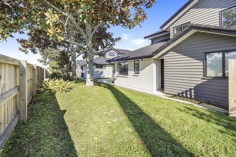 Photo of property in 67d Divich Avenue, Te Atatu South, Auckland, 0610