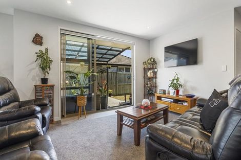 Photo of property in 228 Ballintoy Park Drive, Welcome Bay, Tauranga, 3175
