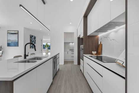 Photo of property in 73 Clarks Beach Road, Clarks Beach, 2122