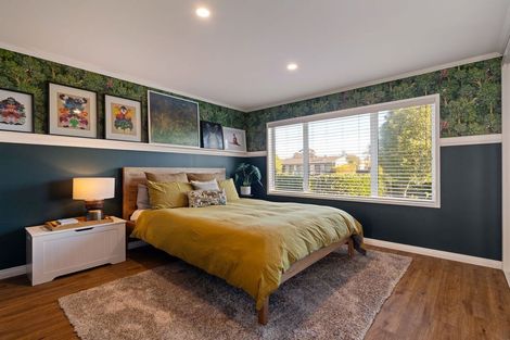 Photo of property in 41 Rosedale Crescent, Cloverlea, Palmerston North, 4412