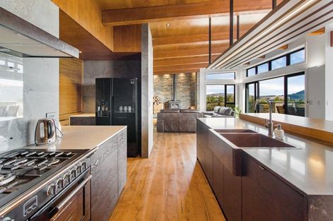 Photo of property in 16 Mistake Drive, Lake Tekapo, 7999