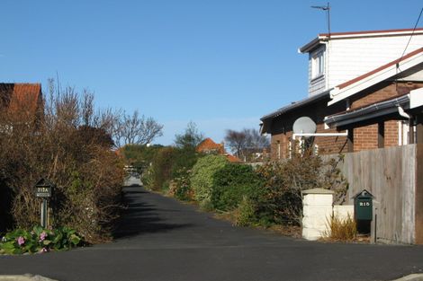 Photo of property in 213a Bay View Road, Saint Clair, Dunedin, 9012