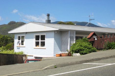 Photo of property in 111 Princes Drive, Britannia Heights, Nelson, 7010