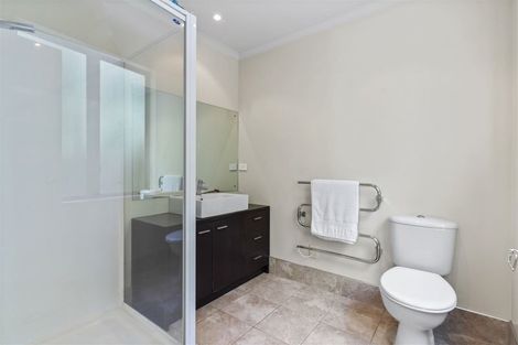 Photo of property in 48a Lewisham Street, Highland Park, Auckland, 2010