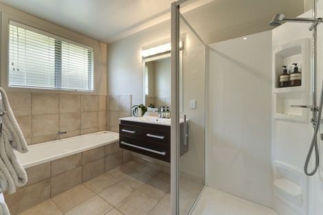 Photo of property in 52 Ferry Hill Drive, Lower Shotover, Queenstown, 9371