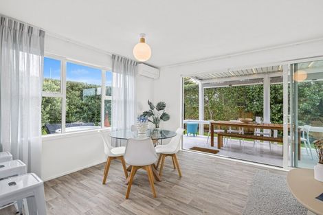 Photo of property in 3 The Southern Isle, Omaha, 0986