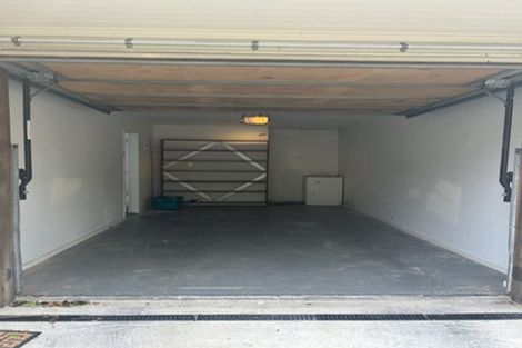 Photo of property in 29 Lawson Place, Mount Victoria, Wellington, 6011